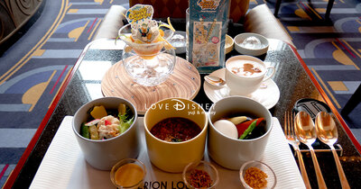 クラッカーをイメージしたデザートが可愛い「ドナルドのクワッキー・ダックシティ」ライトディナー