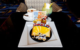 インスタ映えしそうな「ディズニー・パルパルーザ第4弾のデザート2品」 in ハイピリオン・ラウンジ