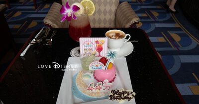 ハイピリオン・ラウンジで夏限定スイーツ登場｜チップ＆デールのケーキ＆ドリンク紹介